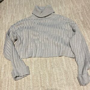 Forever 21 light grey cropped turtle neck sweater